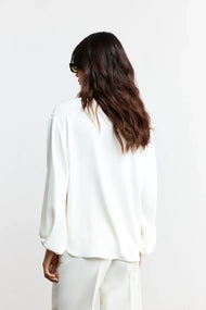Mode & vêtements — Ivory Serene Tie-Front Blouse