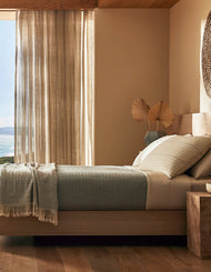 Plaids et couvertures — Baja Matelasse Coverlet