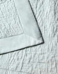 Couverture — Little Bee Matelasse Baby