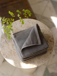 Carrés de toilette — Luxe