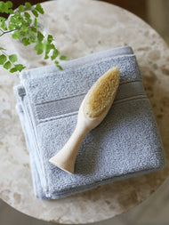 Carrés de toilette — Luxe