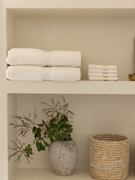 Carrés de toilette — Luxe
