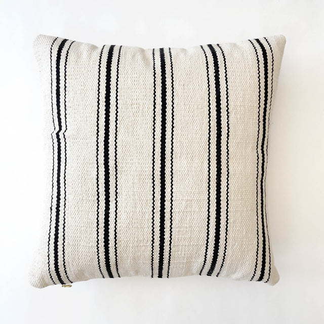 Coussin décoratif — Sophie noir et crème rayure tissé main