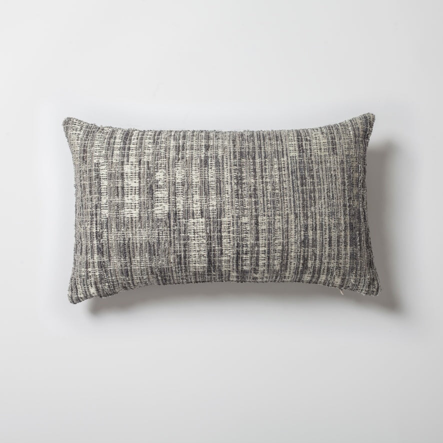 Coussin décoratif — Jackie Tweed — The Loomia