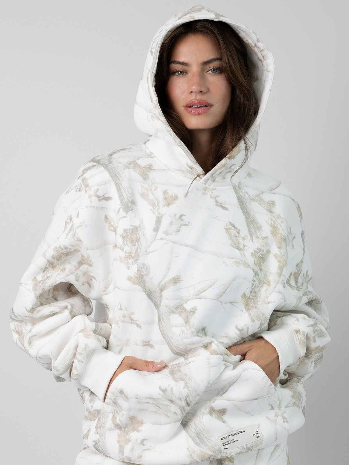 Sweat à capuche — Camo – Mega — Comfrt
