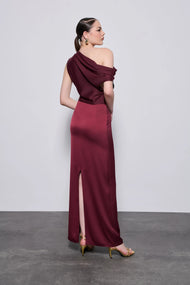 Robe — asymétrique à une épaule drapé satin midi