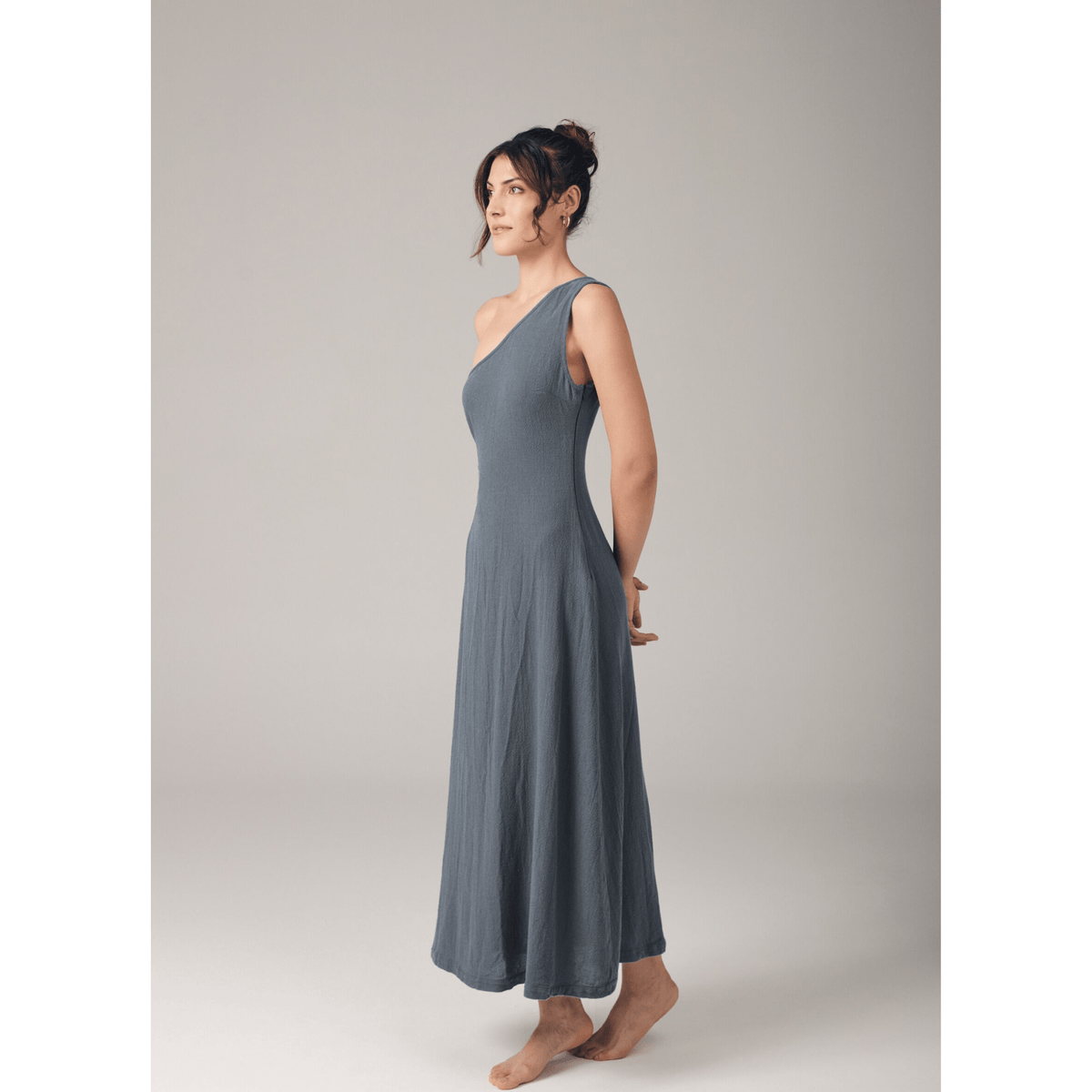 Robe — Lunara — The Loomia